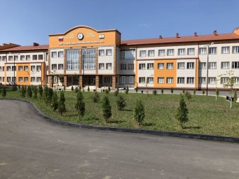 Специалисты РЦБС с просветительской миссией побывали в одной из школ селения Сурхахи